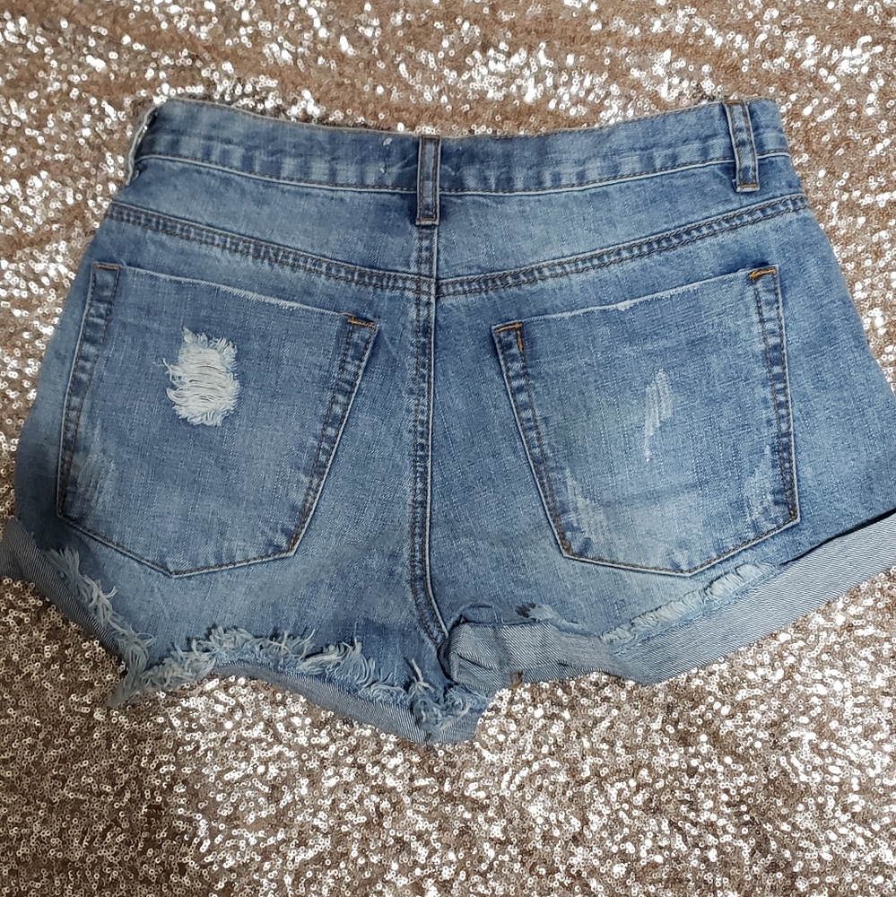 Superdown Cutoffs - Picture 2 of 3